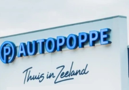 AUTOVERHUUR POPPE GOES