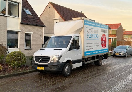 LELYSTAD: LELYSTAD AUTOVERHUUR